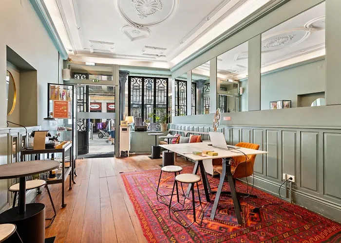 Casa Dos Loios By Shiadu Guest house Porto