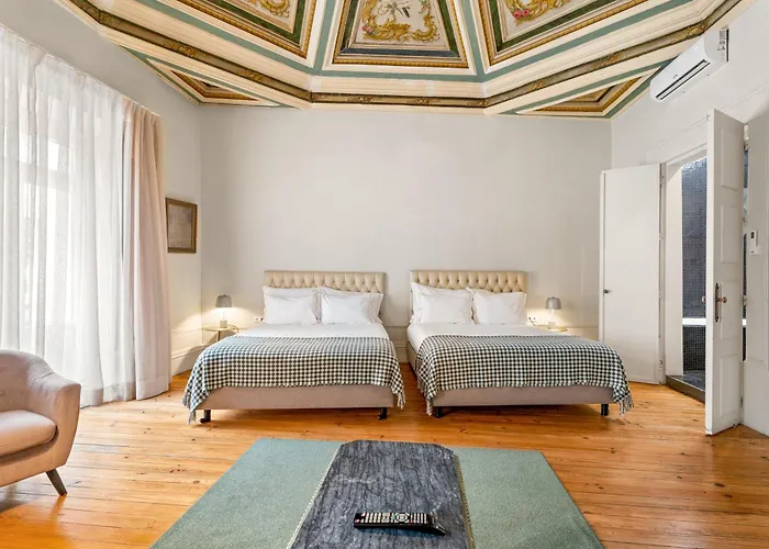 Casa Dos Loios By Shiadu Guest house 4*