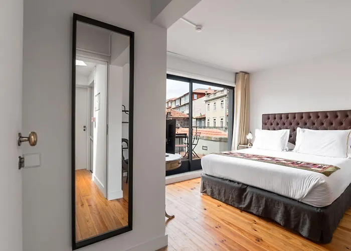 Casa Dos Loios By Shiadu Guest house 4*