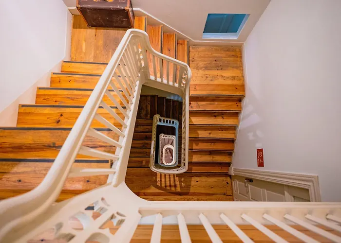 Casa Dos Loios By Shiadu בית הארחה 4*