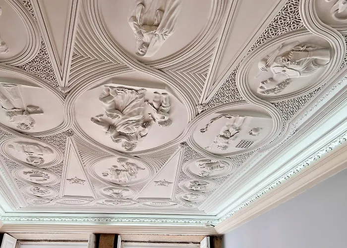 Casa Dos Loios By Shiadu בית הארחה